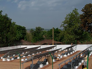 Solarelektronik, PV Autarke Systeme, Hybrid Systeme,Asien, Indien, Aufdachanlage