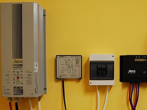 Solarelektronik, PV Autarke Systeme, Hybrid Systeme, Europa, Polen, Steca Solarladeregler, Steca Wechselrichter