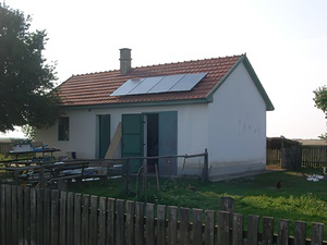 Solarelektronik, PV Autarke Systeme, Wechselrichersystem, Europa, Ungarn, Bauernhof