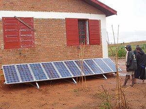 Solarelektronik, PV Autarke Systeme, Wechselrichersystem, Afrika, Madagaskar, Freifläche