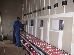 Solarelektronik, PV Autarke Systeme, Wechselrichersystem, Afrika, Ruanda, Verschaltung