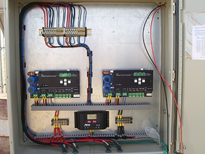 Solarelektronik, PV Autarke Systeme, Telekommunikations-Systeme,Asien, Saudi Arabie, Verschaltung