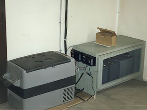 Solar electronics, PV off grid, hospital, Africa, Togo, connection, Steca solar charge controller