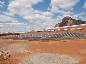 Solarelektronik, PV Autarke Systeme, Krankenhaus ,Afrika, Madagaskar, Freifläche