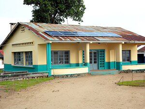Solarelektronik, PV Autarke Systeme, Krankenhaus ,Afrika, Demokratische Republik Kongo, Popokabaka, Aufdachanlage