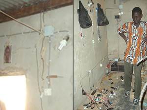 Solar electronics, PV off grid, Solar-Home-system, Africa, Burkina Faso, Ouagadougou, Steca solar charge controller