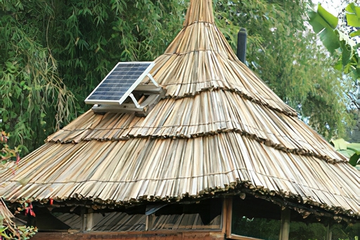 Ref Solar Home System Uganda IMG 6360 web